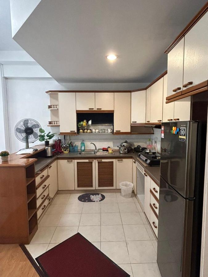 קוצ'ינג Riverbank Suites Waterfront 507 מראה חיצוני תמונה
